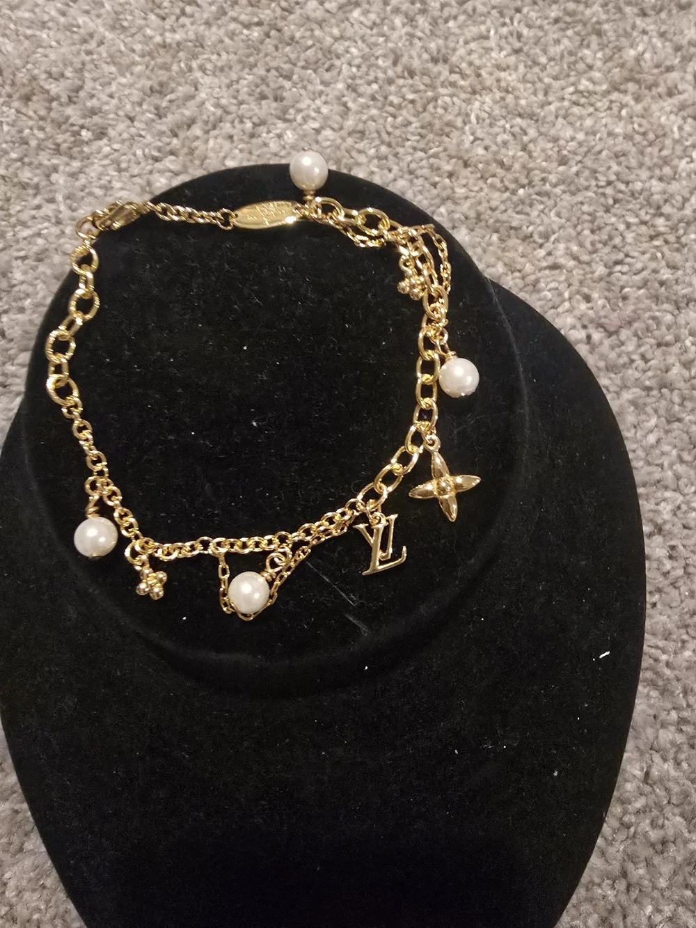 18kgp LVGold-tone Pearl Charm Bracelet